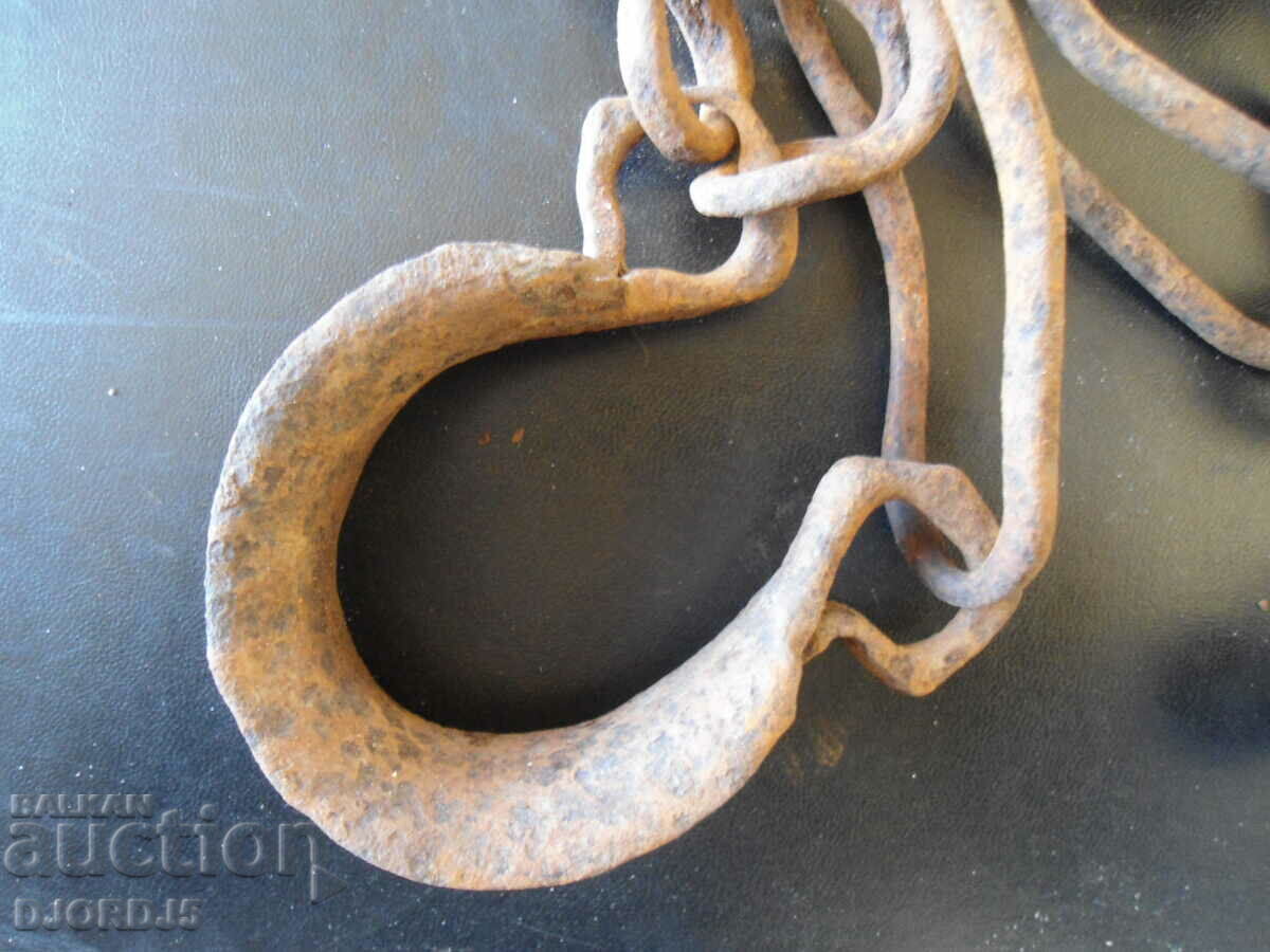 Old bokai, slings, shackles with price 10.00 BGN | € 5.11 Old bokai, slings, shackles with price 10.00 BGN | € 5.11