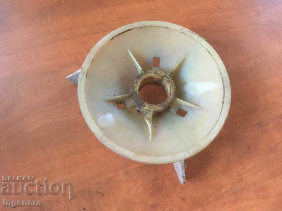 FAN FAN COOLING ON ELECTRIC ENGINE OVER 5 KW PLASTIC with price 18.00 BGN | € 9.20 FAN FAN COOLING ON ELECTRIC ENGINE OVER 5 KW PLASTIC with price 18.00 BGN | € 9.20