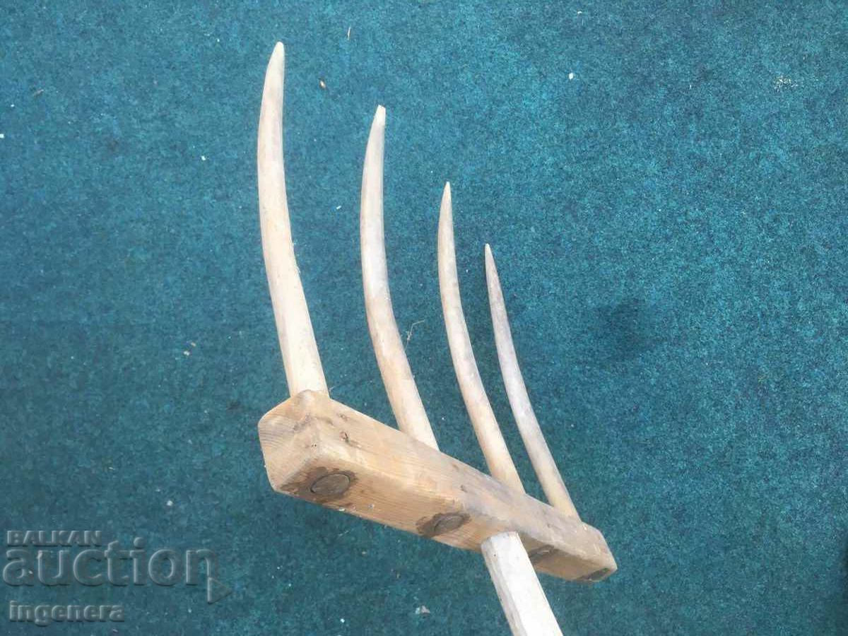 VILLA ANCIENT WOOD HANDMADE FUNCTIONAL with price 22.00 BGN | € 11.25 VILLA ANCIENT WOOD HANDMADE FUNCTIONAL with price 22.00 BGN | € 11.25