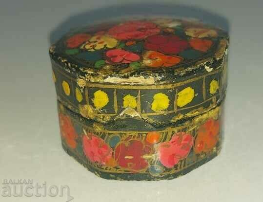 OLD 100-YEAR-OLD BOX BOX PRESSED CARDBOARD with price 12.00 BGN | € 6.14 OLD 100-YEAR-OLD BOX BOX PRESSED CARDBOARD with price 12.00 BGN | € 6.14