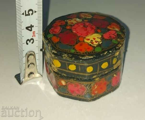 Auction OLD 100-YEAR-OLD BOX BOX PRESSED CARDBOARD Auction OLD 100-YEAR-OLD BOX BOX PRESSED CARDBOARD