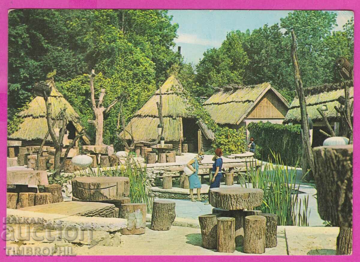 Auction 273998 / GOLDEN SANDS bar Kolibite Bulgaria card Auction 273998 / GOLDEN SANDS bar Kolibite Bulgaria card