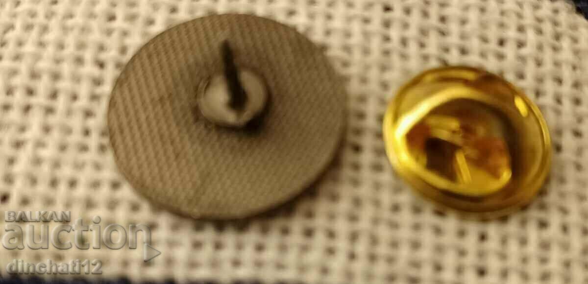 Полицейска значка. Полиция Барселона с цена 12.00 лв. | € 6.14 Полицейска значка. Полиция Барселона с цена 12.00 лв. | € 6.14