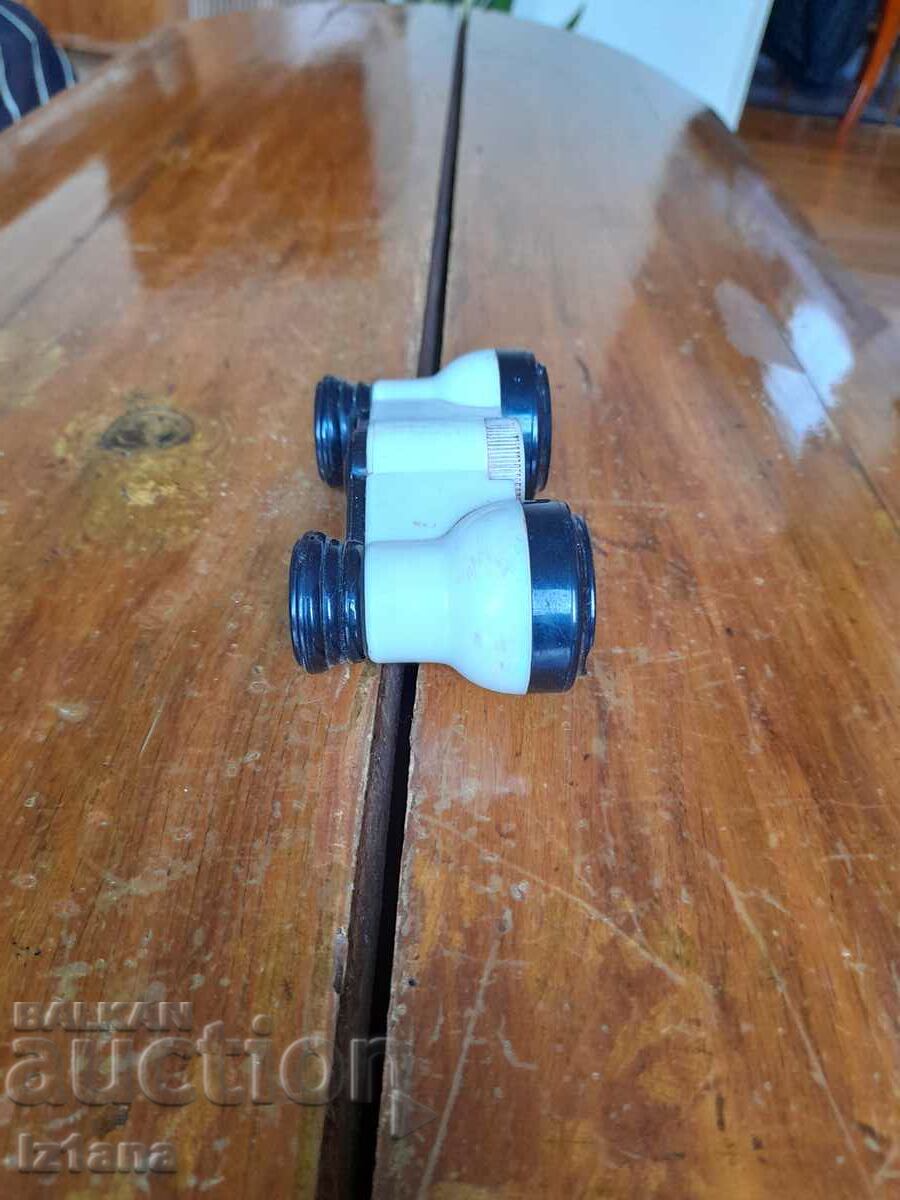 Binoclu de teatru vechi, binoclu cu preț 30.00 BGN | € 15.34