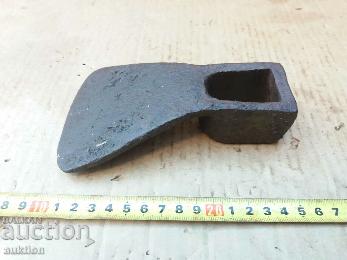 Delivery of WROUGHT REVIVAL HOOK Delivery of WROUGHT REVIVAL HOOK