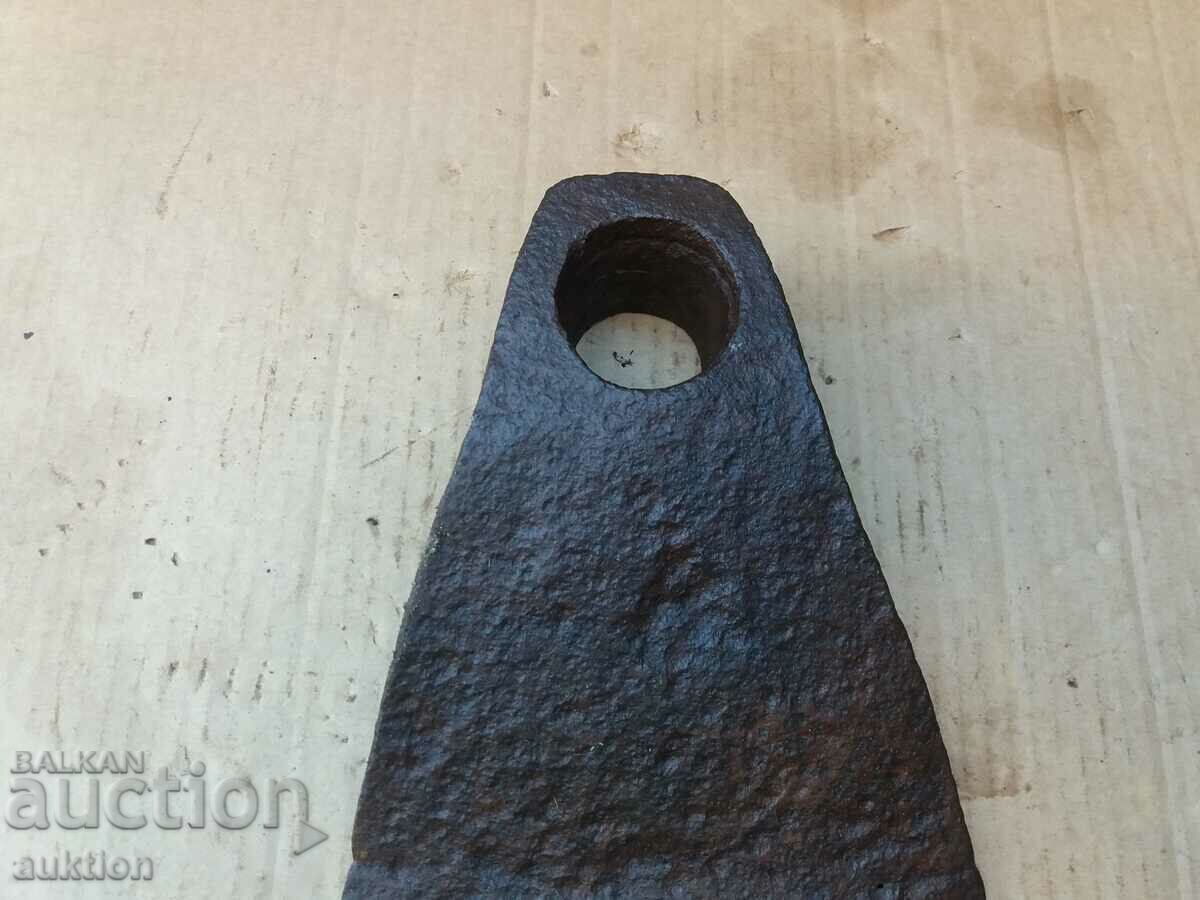 Auction SMALL FORGED REVIVAL HORSE HORSE Auction SMALL FORGED REVIVAL HORSE HORSE