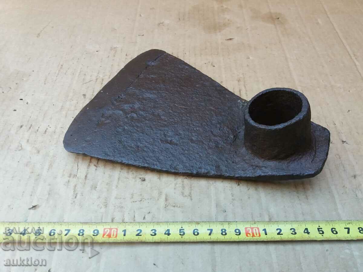 SMALL FORGED REVIVAL HORSE HORSE - 5 SMALL FORGED REVIVAL HORSE HORSE - 5