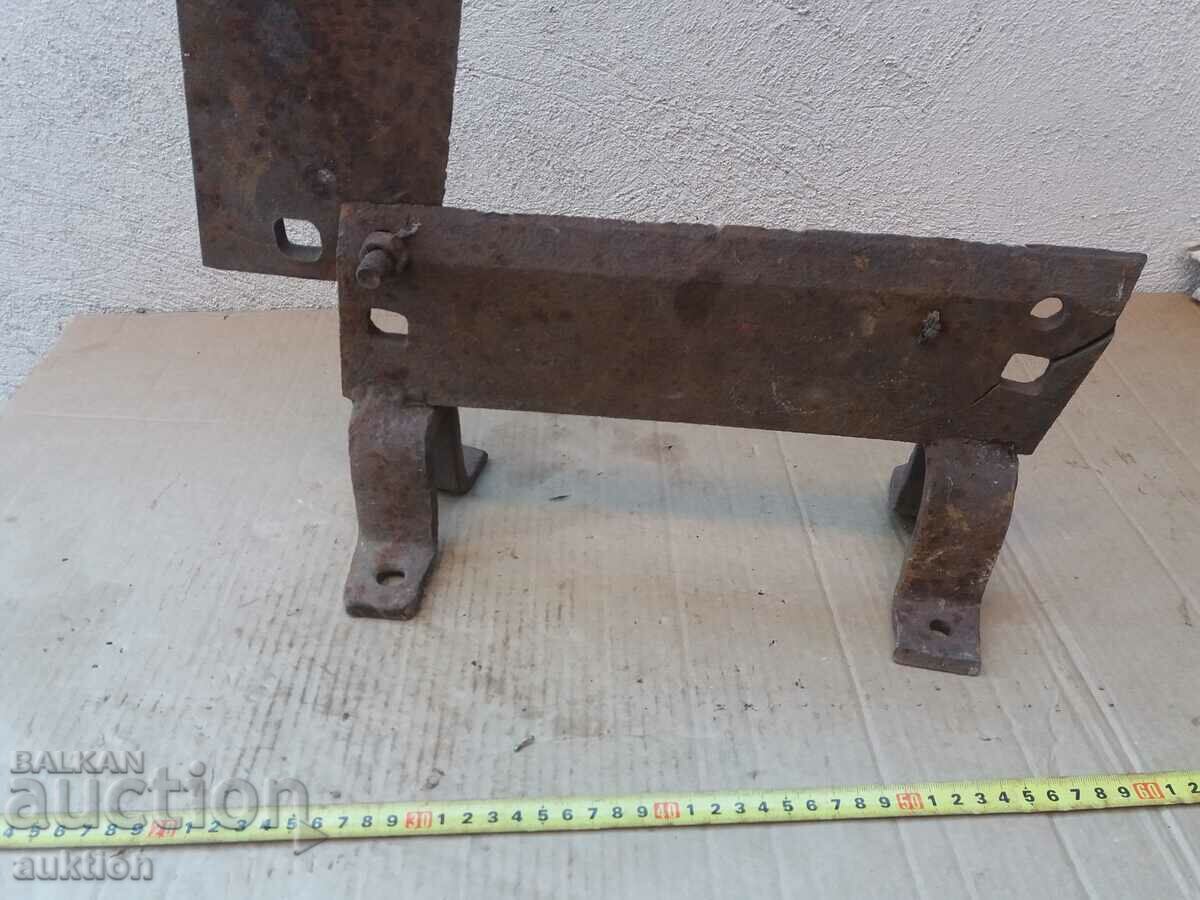 Auction OLD MASSIVE FORGED GUILOTINE, SALAD TOOL Auction OLD MASSIVE FORGED GUILOTINE, SALAD TOOL