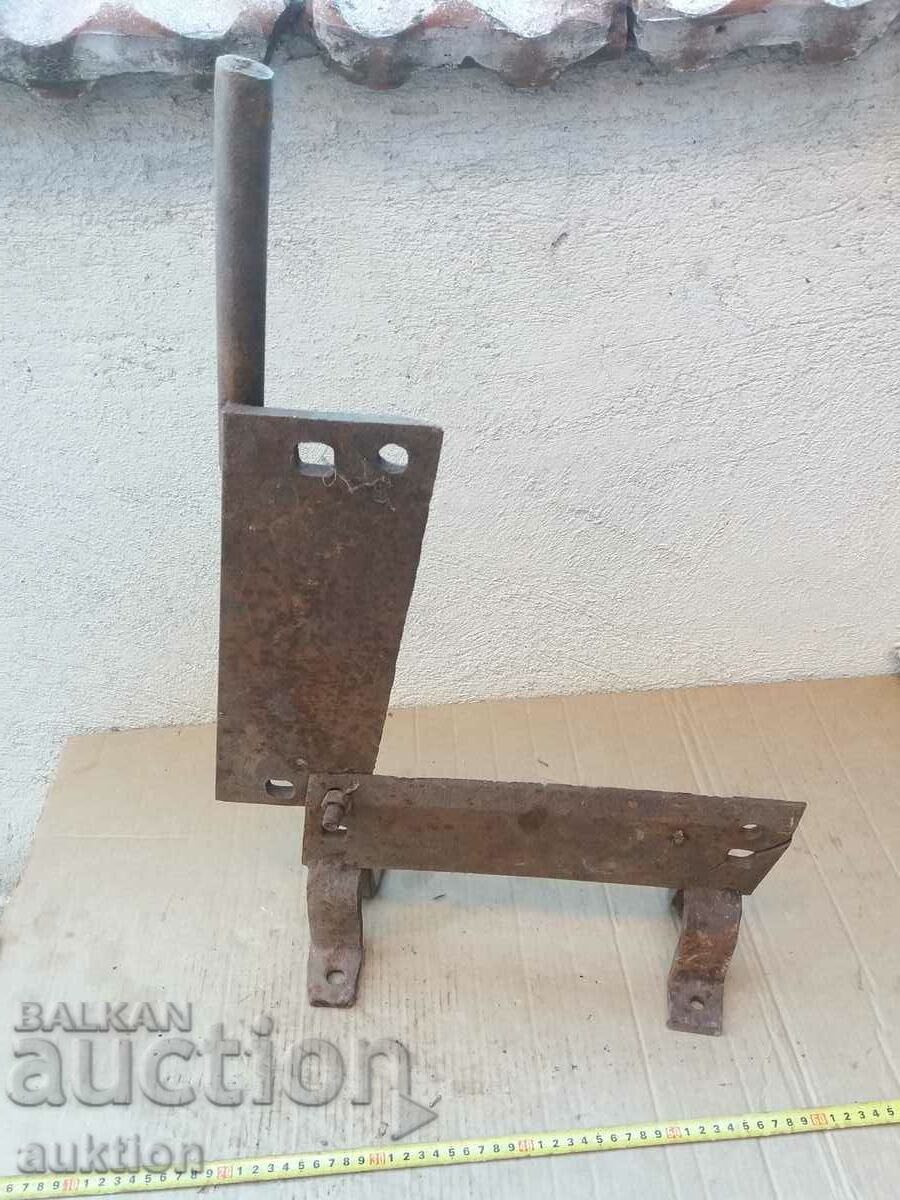 OLD MASSIVE FORGED GUILOTINE, SALAD TOOL