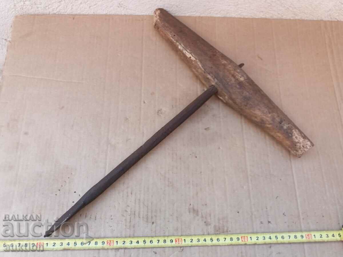 VAZROZHDENSKI KOVAN SVREDEL, MITKAP INSTRUMENT with price 4.99 BGN | € 2.55