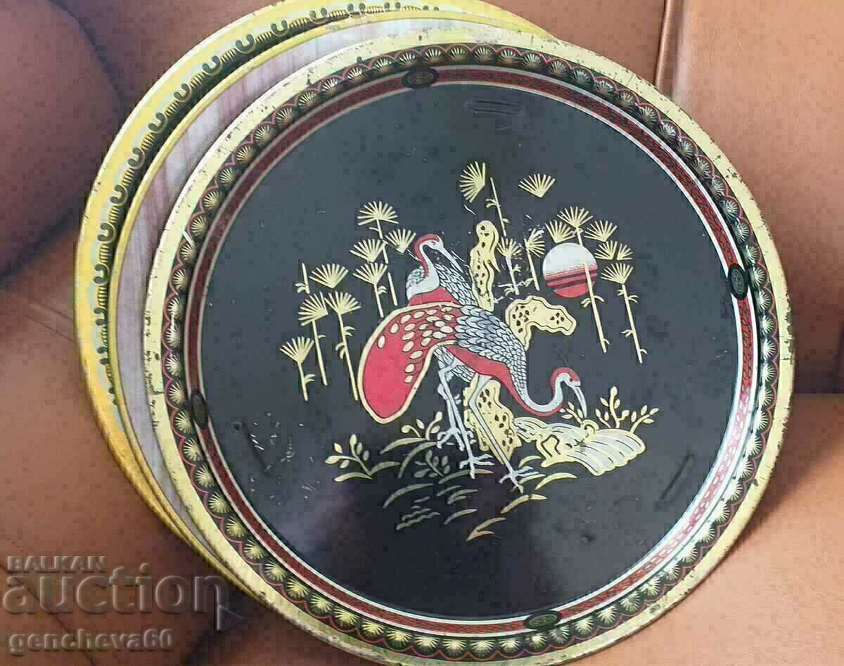 Large metal serving plates from SOCA - 7 Large metal serving plates from SOCA - 7