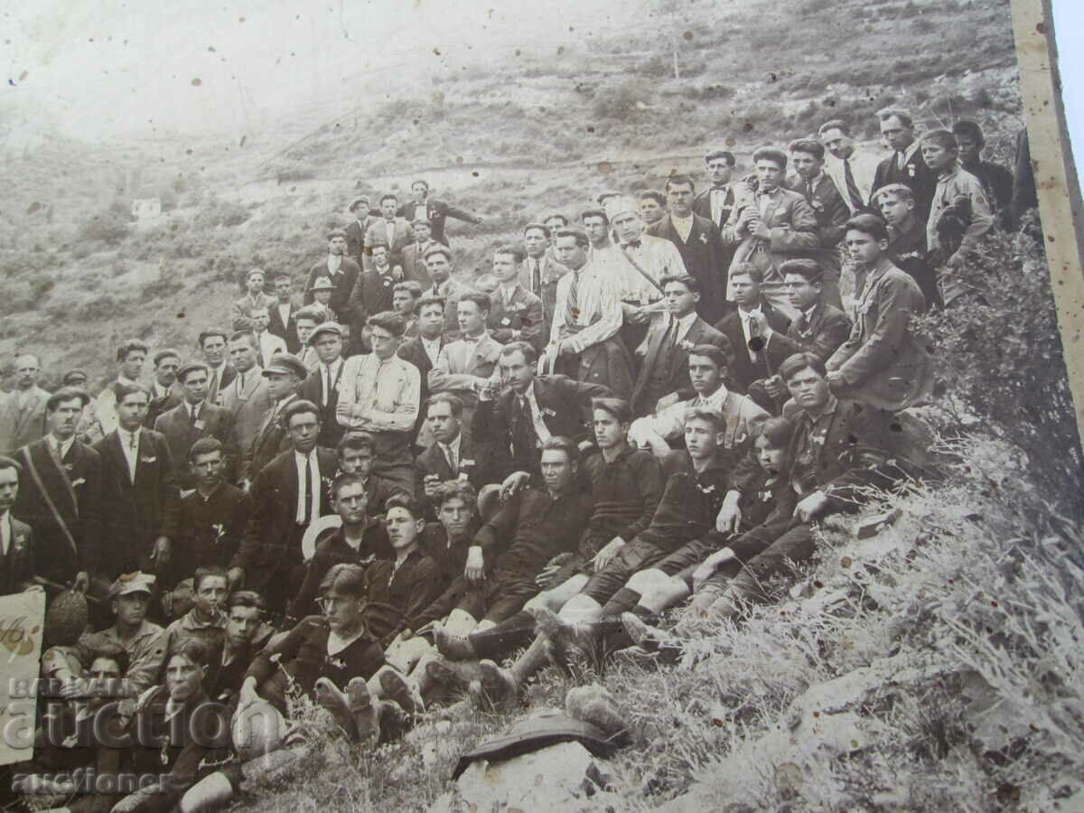 Auction VERY OLD PHOTO FOOTBALL TEAM PIRIN-1926 CARDBOARD Auction VERY OLD PHOTO FOOTBALL TEAM PIRIN-1926 CARDBOARD