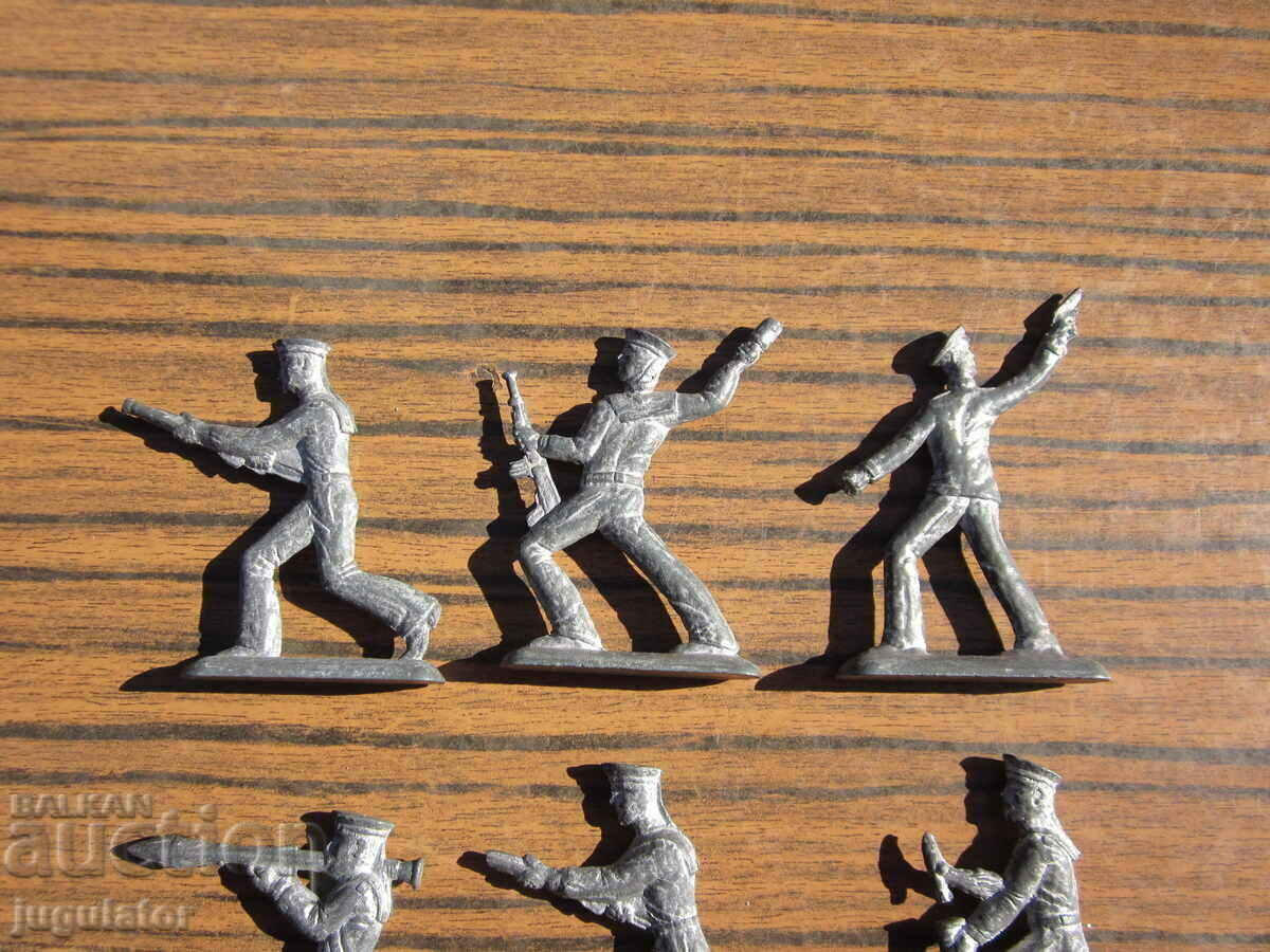 lot set of eight old lead soldiers military figurines with price 30.00 BGN | € 15.34 lot set of eight old lead soldiers military figurines with price 30.00 BGN | € 15.34