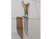 Kaniya hunting knife with deer antler handle