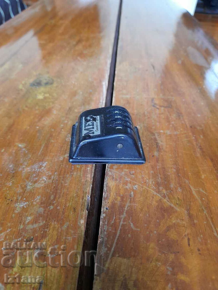 Παλιός μετρητής με τιμή 10.00 BGN | € 5.11