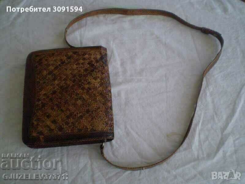 Retro women's leather bag made of natural brown leather - 6 Retro women's leather bag made of natural brown leather - 6