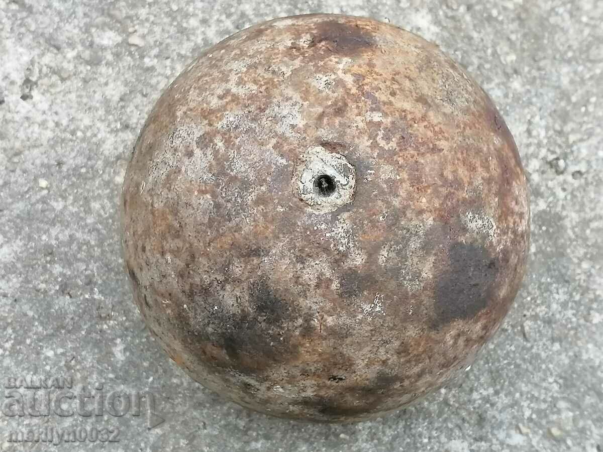 An old cannon from the top, cannon, gun, bomber with price 57.00 BGN | € 29.14 An old cannon from the top, cannon, gun, bomber with price 57.00 BGN | € 29.14