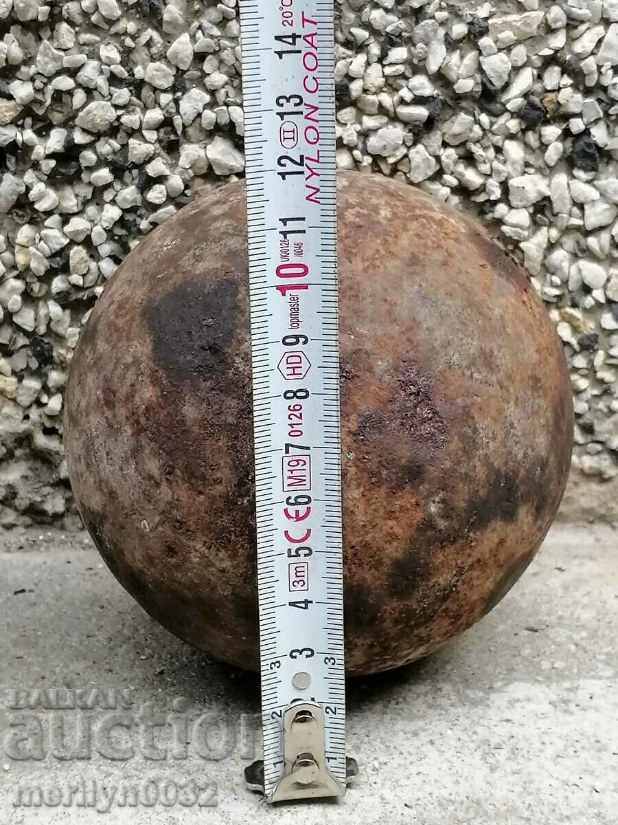 Delivery of An old cannon from the top, cannon, gun, bomber Delivery of An old cannon from the top, cannon, gun, bomber