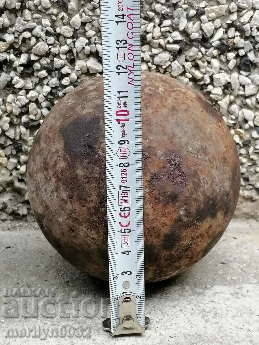 Livrarea Vechi ghiulea de tun, obuz, mortier, bombardă