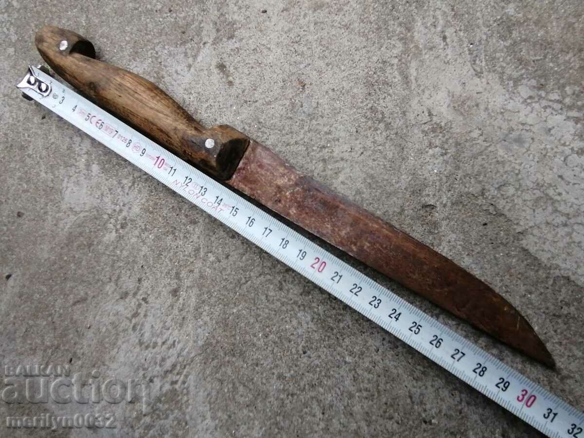 Delivery of Old dagger blade knife Delivery of Old dagger blade knife