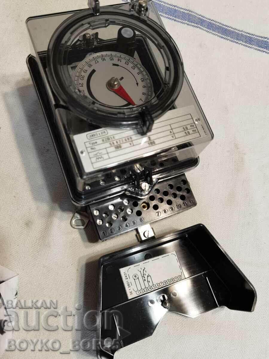 Brand New Czech Appliance Clock Current Relay with price 87.00 BGN | € 44.48