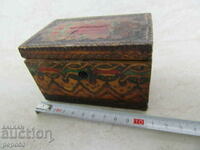 WOODEN PYROGRAPHED BOX WITH LOCK - EARLY SOC