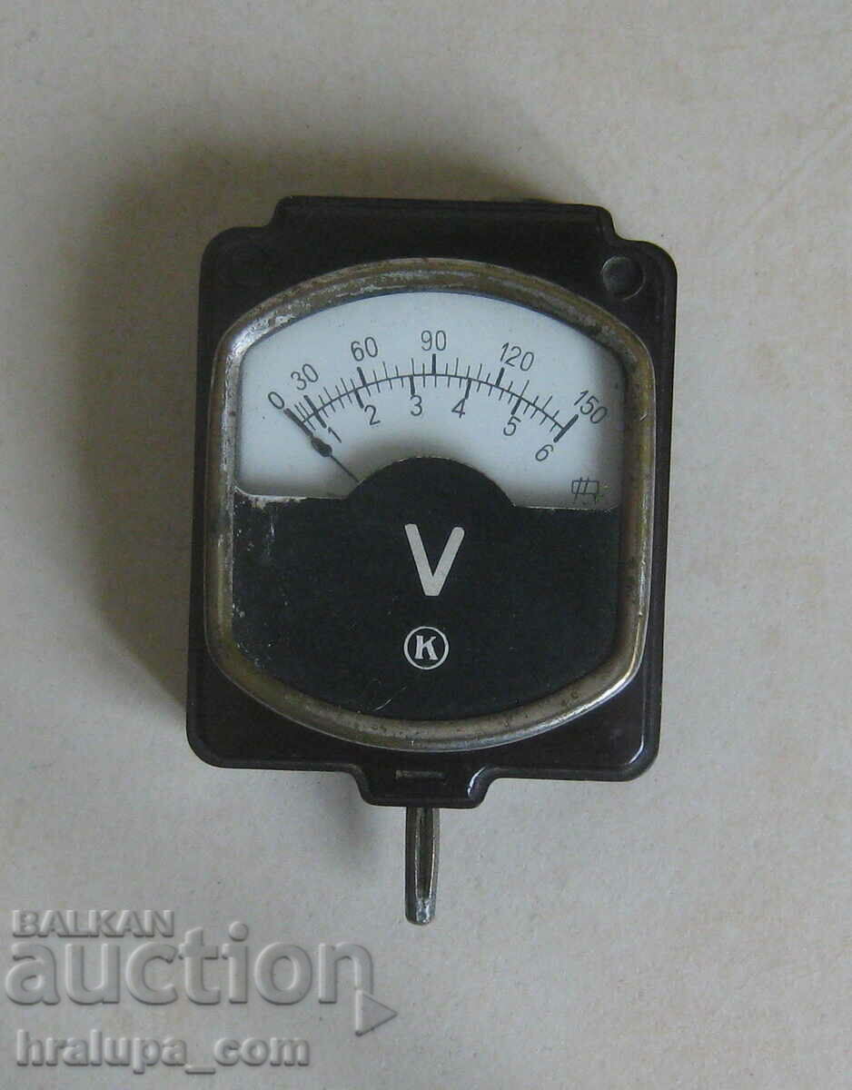 Old bakelite volmeter
