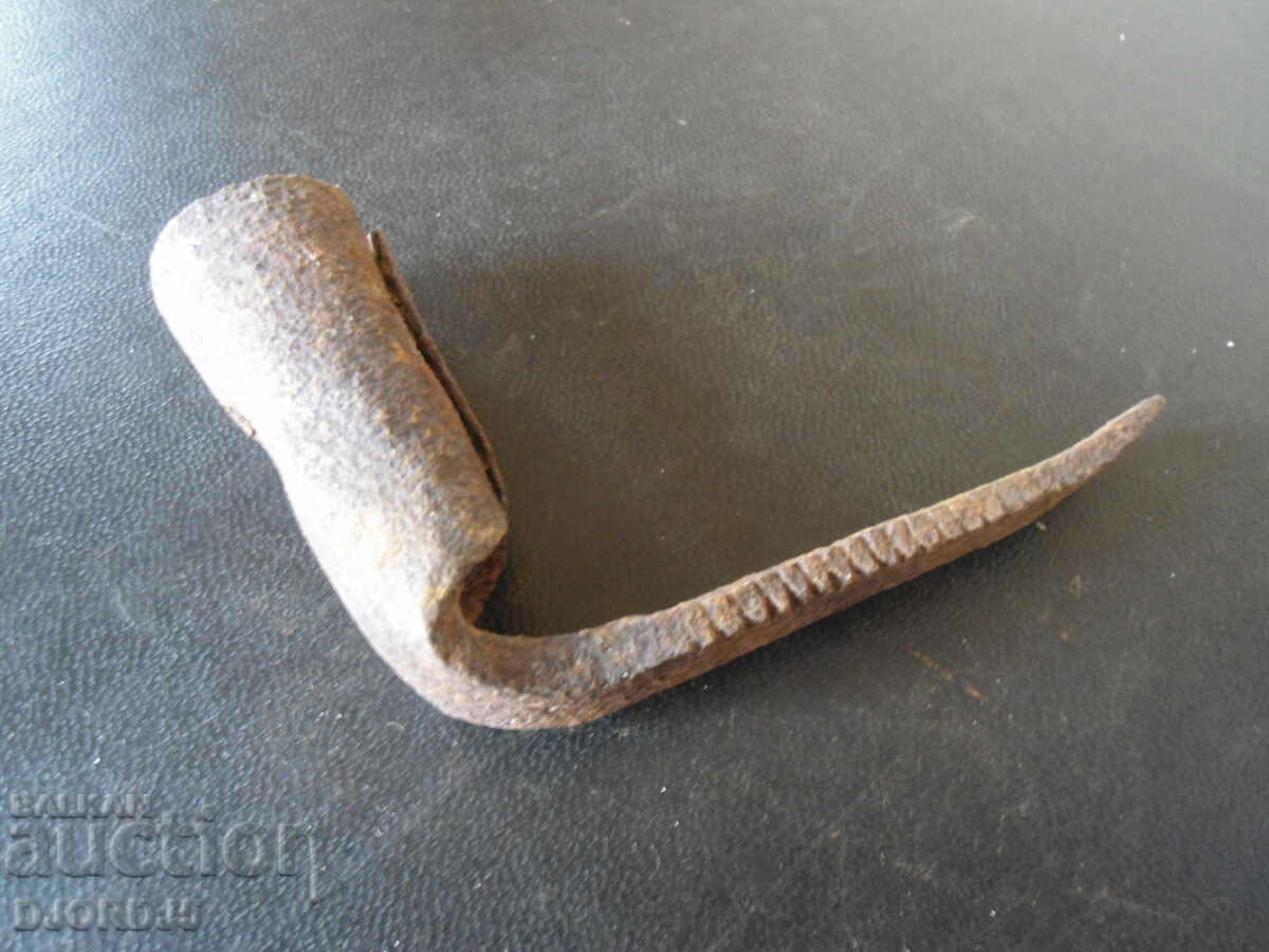 Old tool with price 3.00 BGN | € 1.53