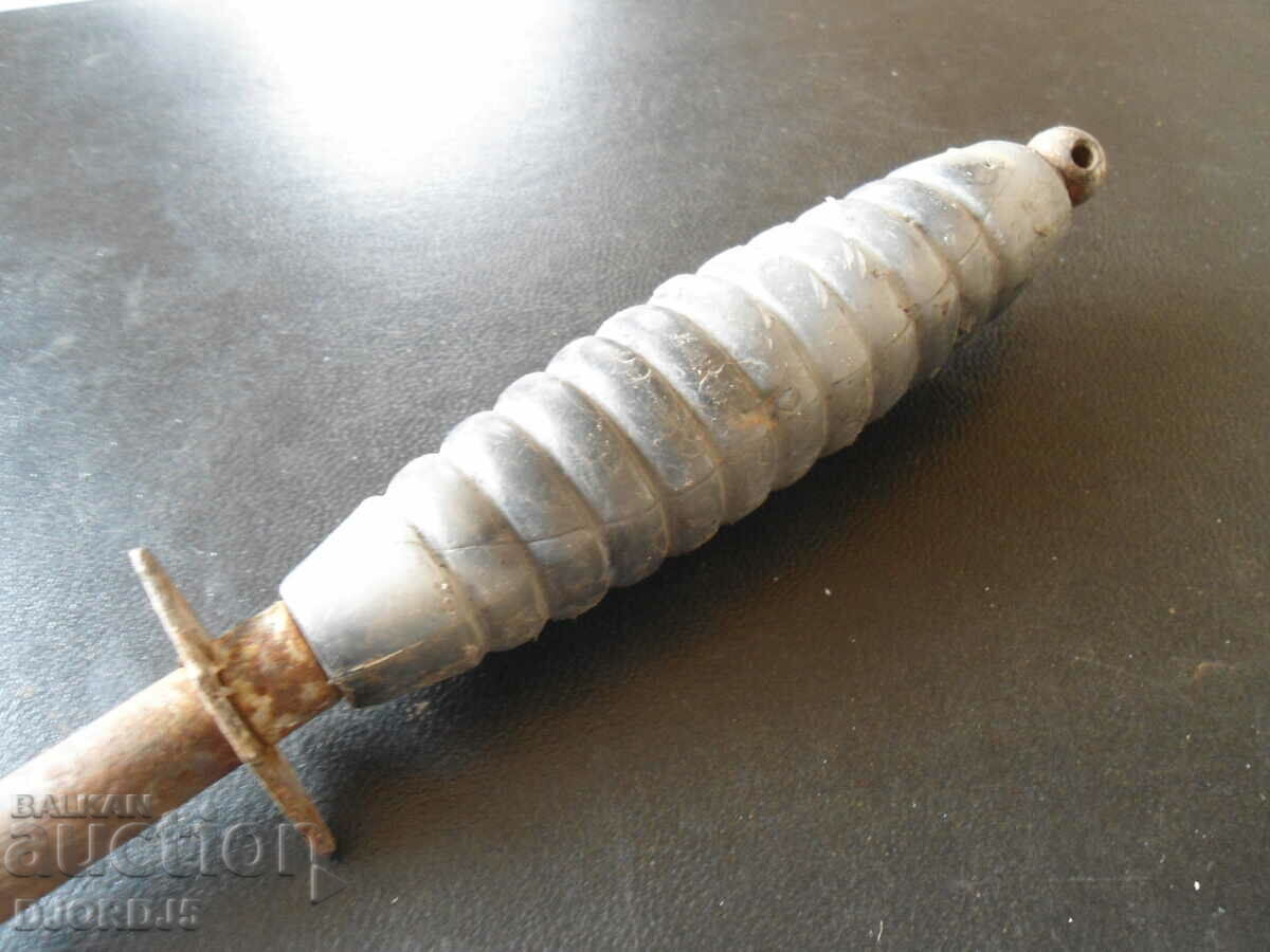 Auction  Old tool, appliance