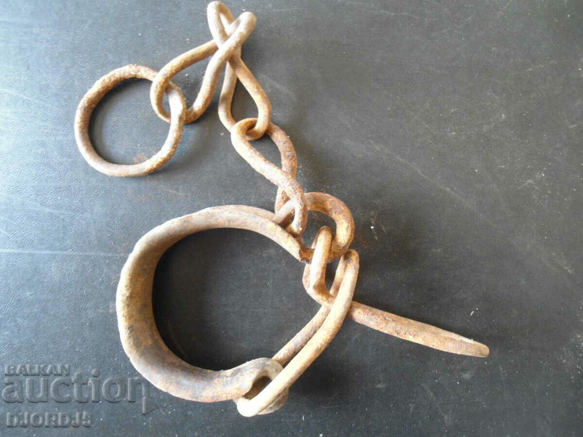Old side, shackles with price 5.00 BGN | € 2.56 Old side, shackles with price 5.00 BGN | € 2.56