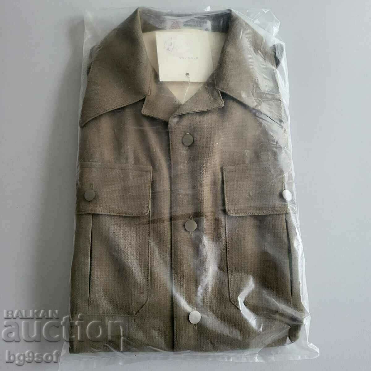 Cămașă militară de vară cu mâneci scurte cu preț 30.00 BGN | € 15.34