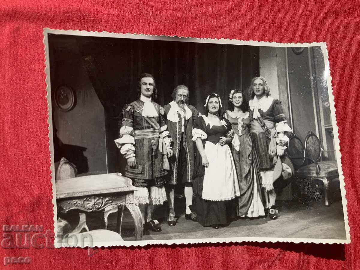 Delivery of "Tartuffe" 1949 Marta Popova Tanya Ikonomov Vasil V. Kirkov Delivery of "Tartuffe" 1949 Marta Popova Tanya Ikonomov Vasil V. Kirkov