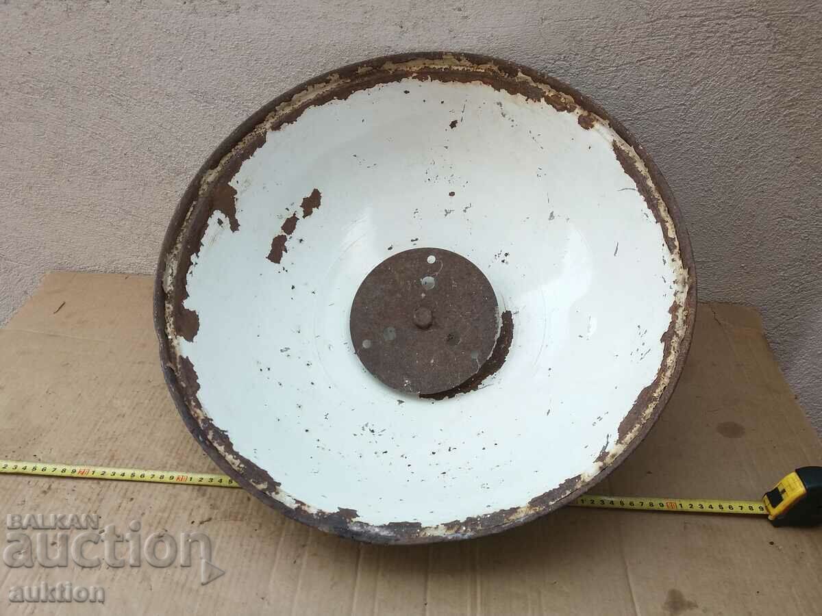 Auction INDUSTRIAL VINTAGE LAMP, LAMPION Auction INDUSTRIAL VINTAGE LAMP, LAMPION