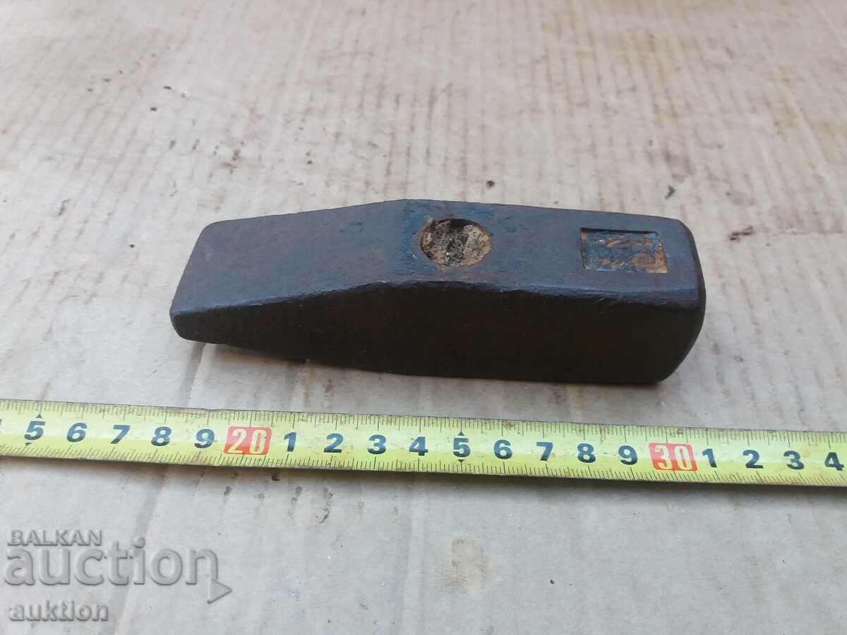 Auction STEELED HAMMER WITH SOC MARKING. Auction STEELED HAMMER WITH SOC MARKING.