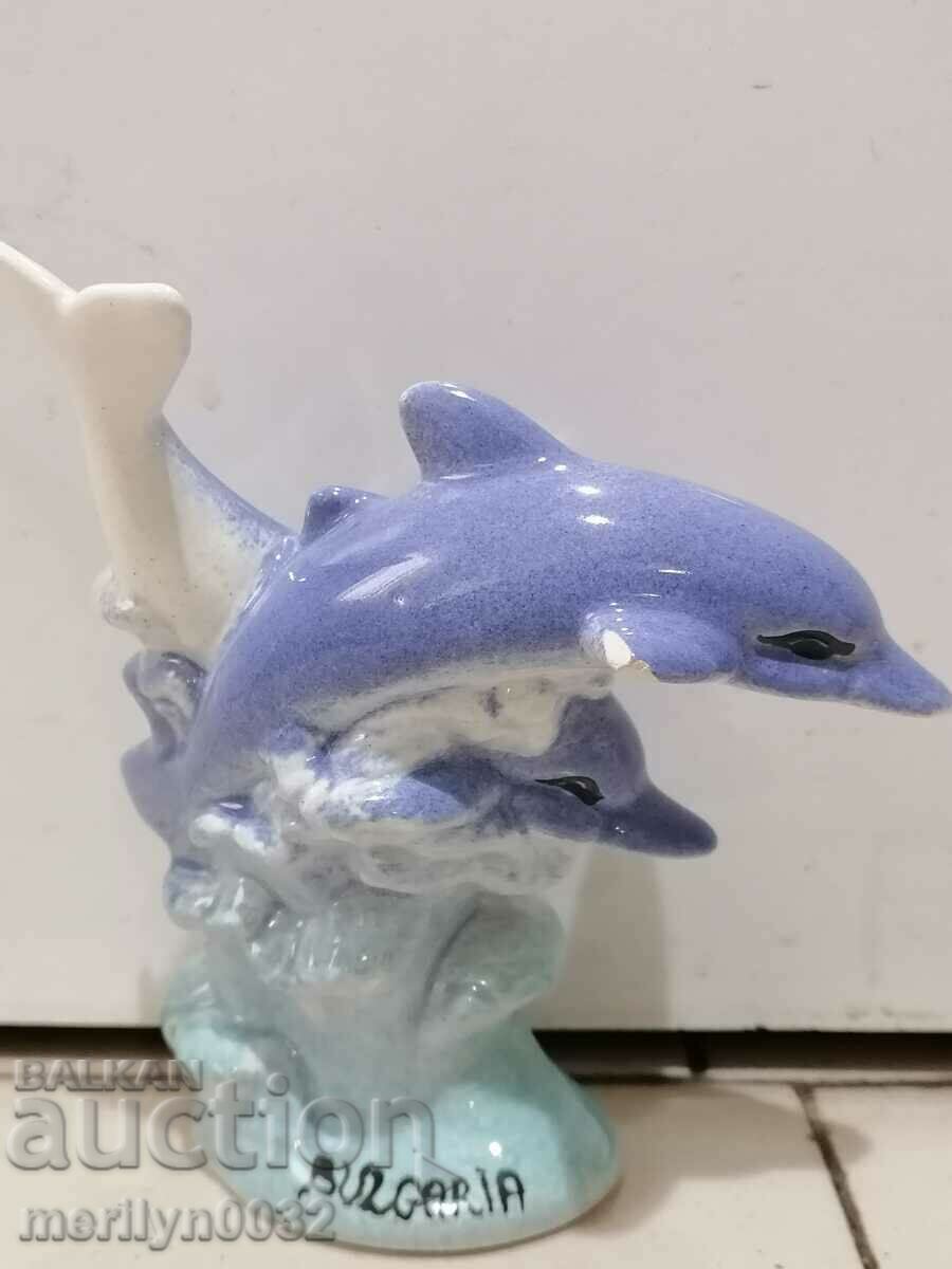 Delivery of Bulgarian porcelain figure of dolphins plastic sculpture Delivery of Bulgarian porcelain figure of dolphins plastic sculpture