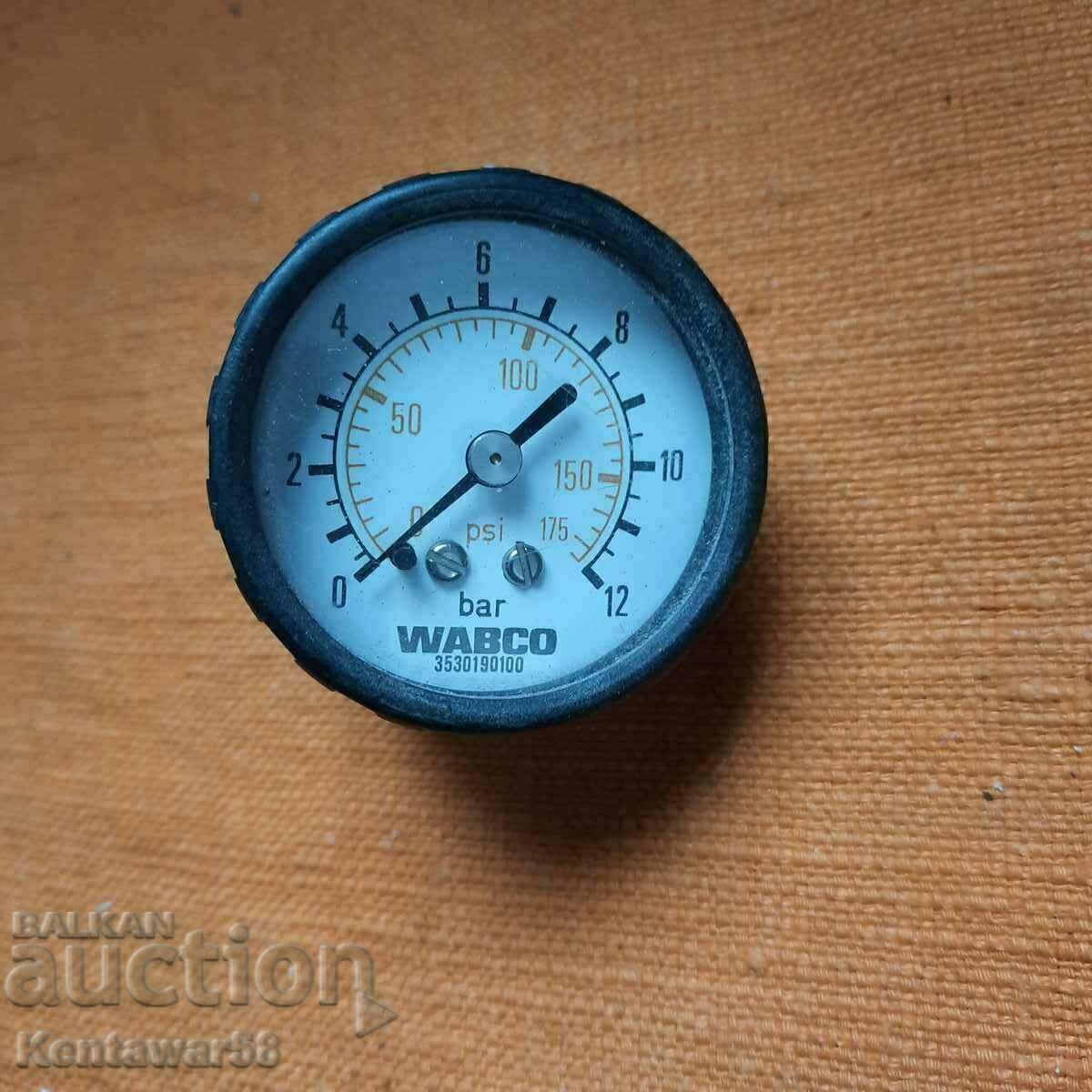 Manometer