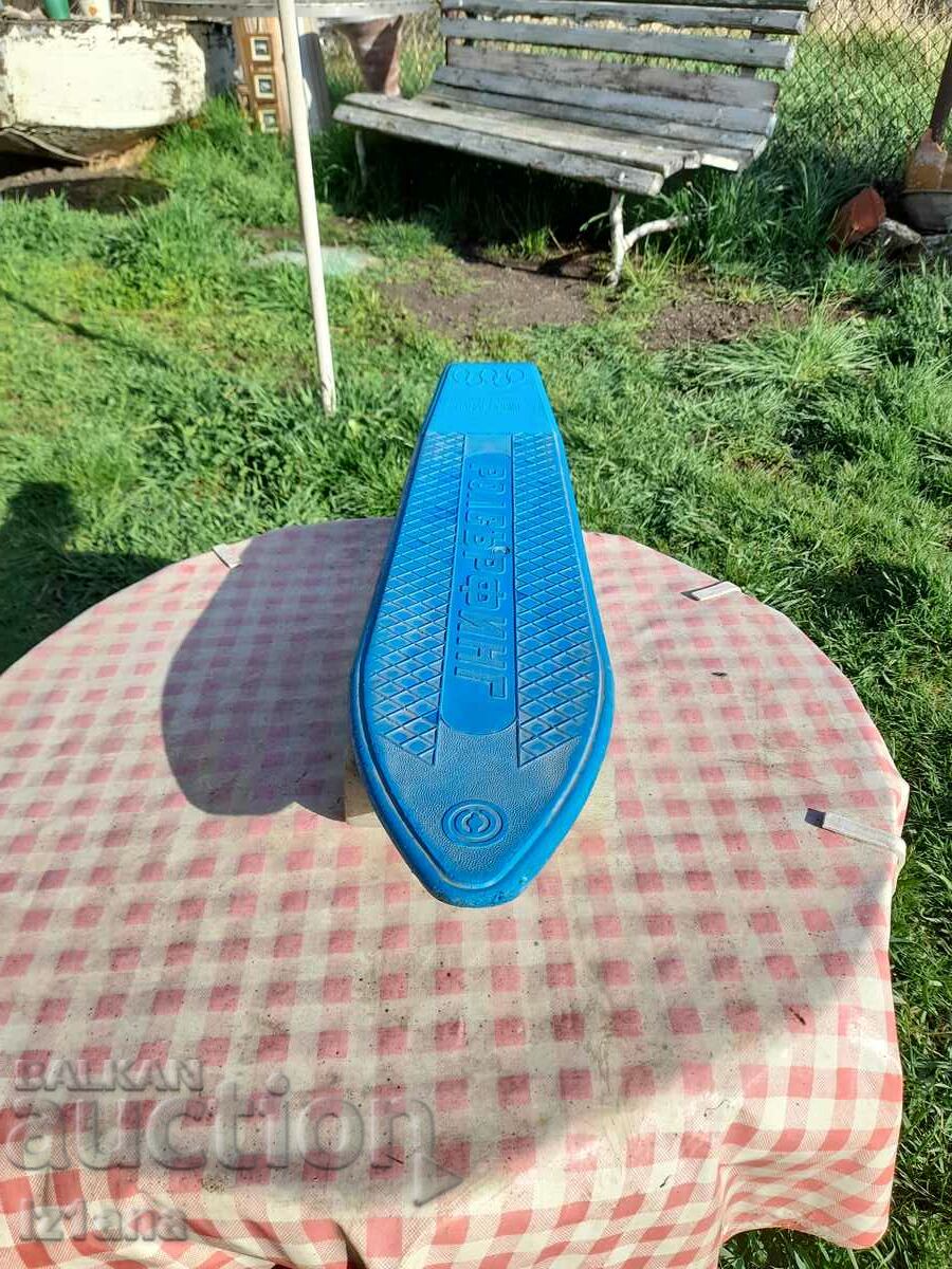 Old Rollsurfing with price 90.00 BGN | € 46.02 Old Rollsurfing with price 90.00 BGN | € 46.02