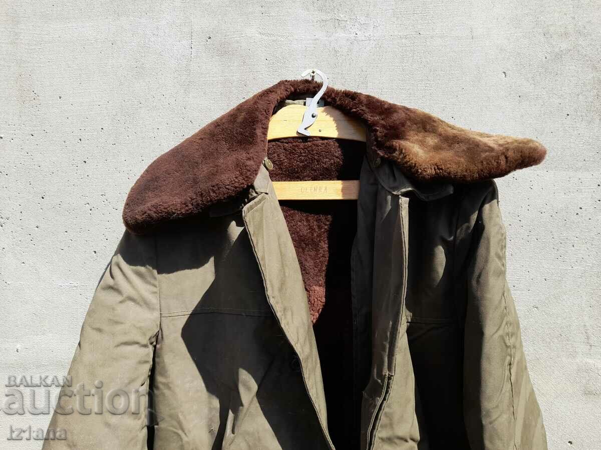 Blana veche cu preț 50.00 BGN | € 25.56