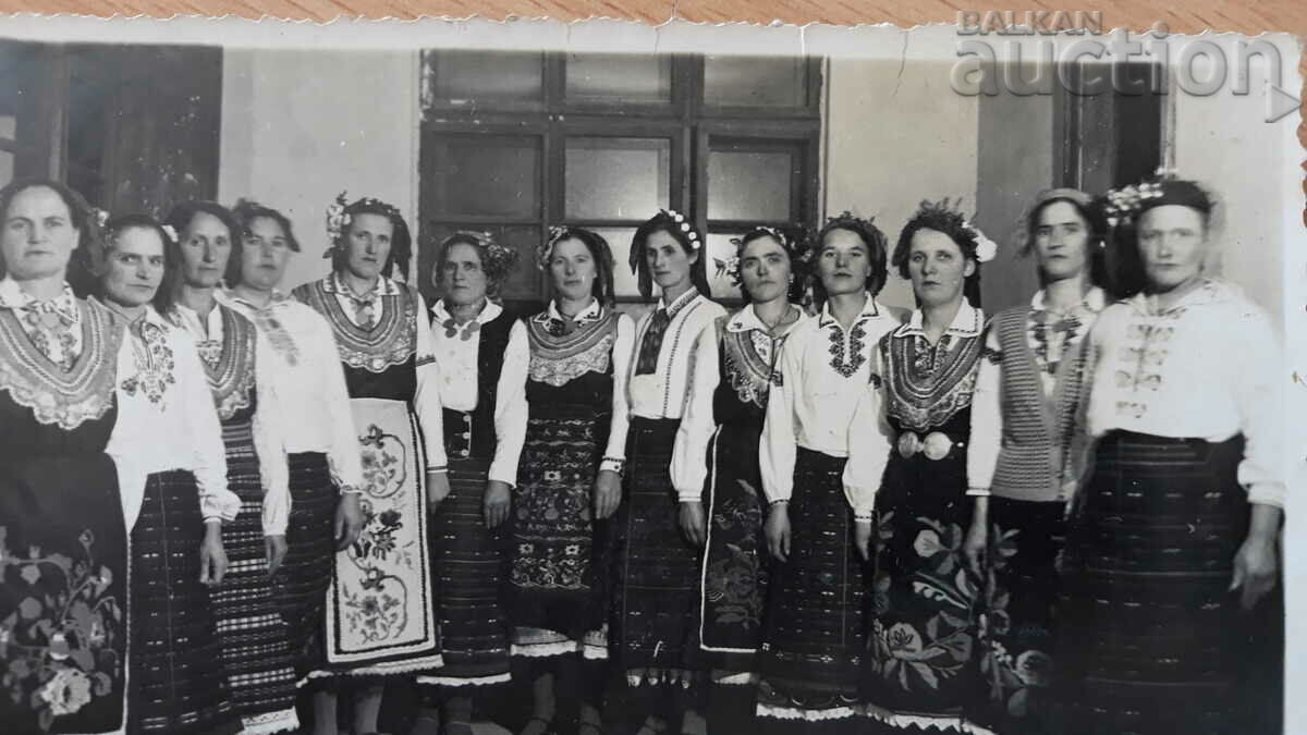 Delivery of women in traditional costume vintage photo card Delivery of women in traditional costume vintage photo card