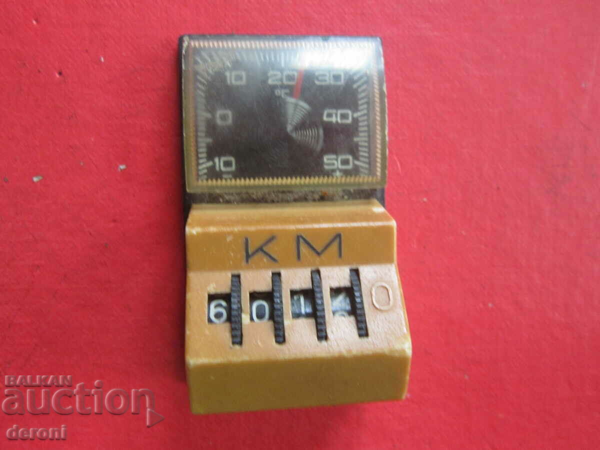 Аукцион Немски термометър с календар Аукцион Немски термометър с календар