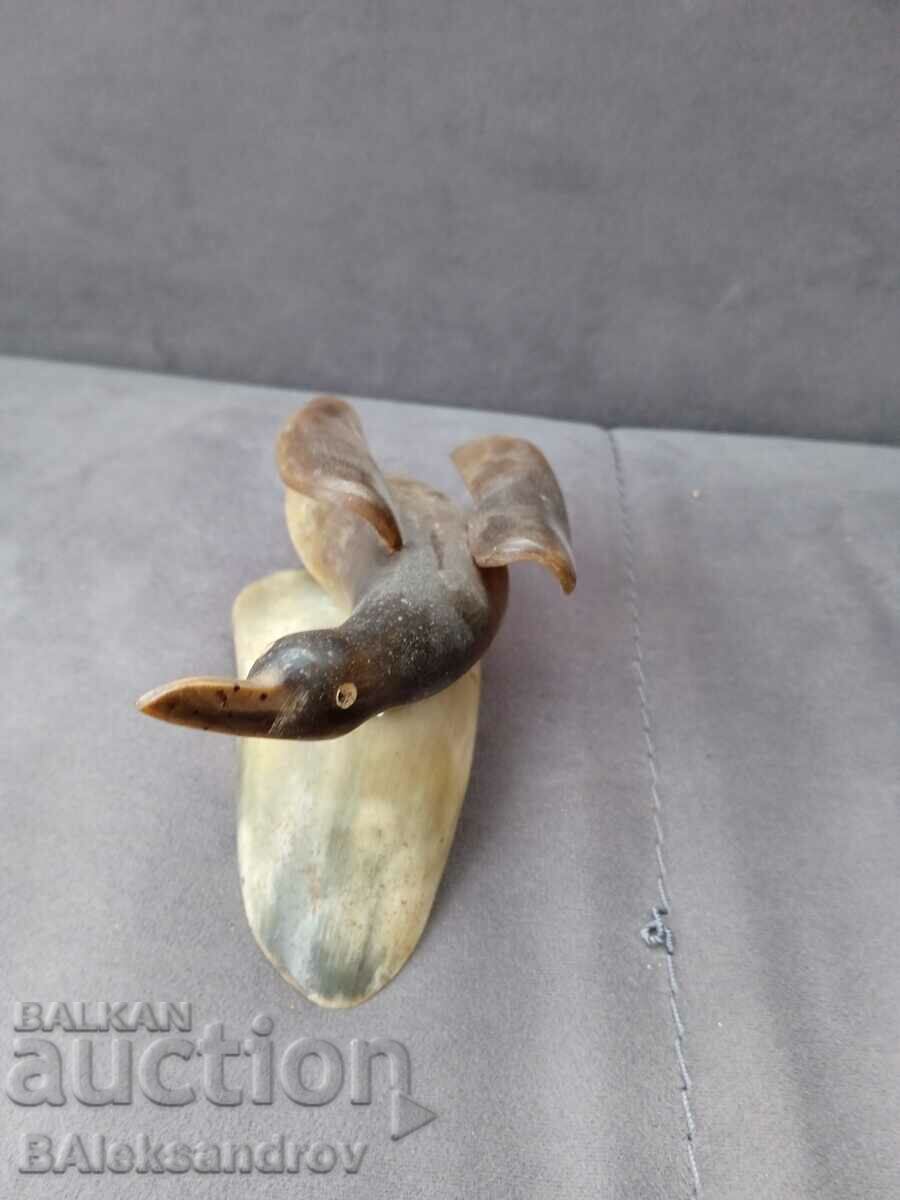 Old horn figurine, bird with price 12.00 BGN | € 6.14