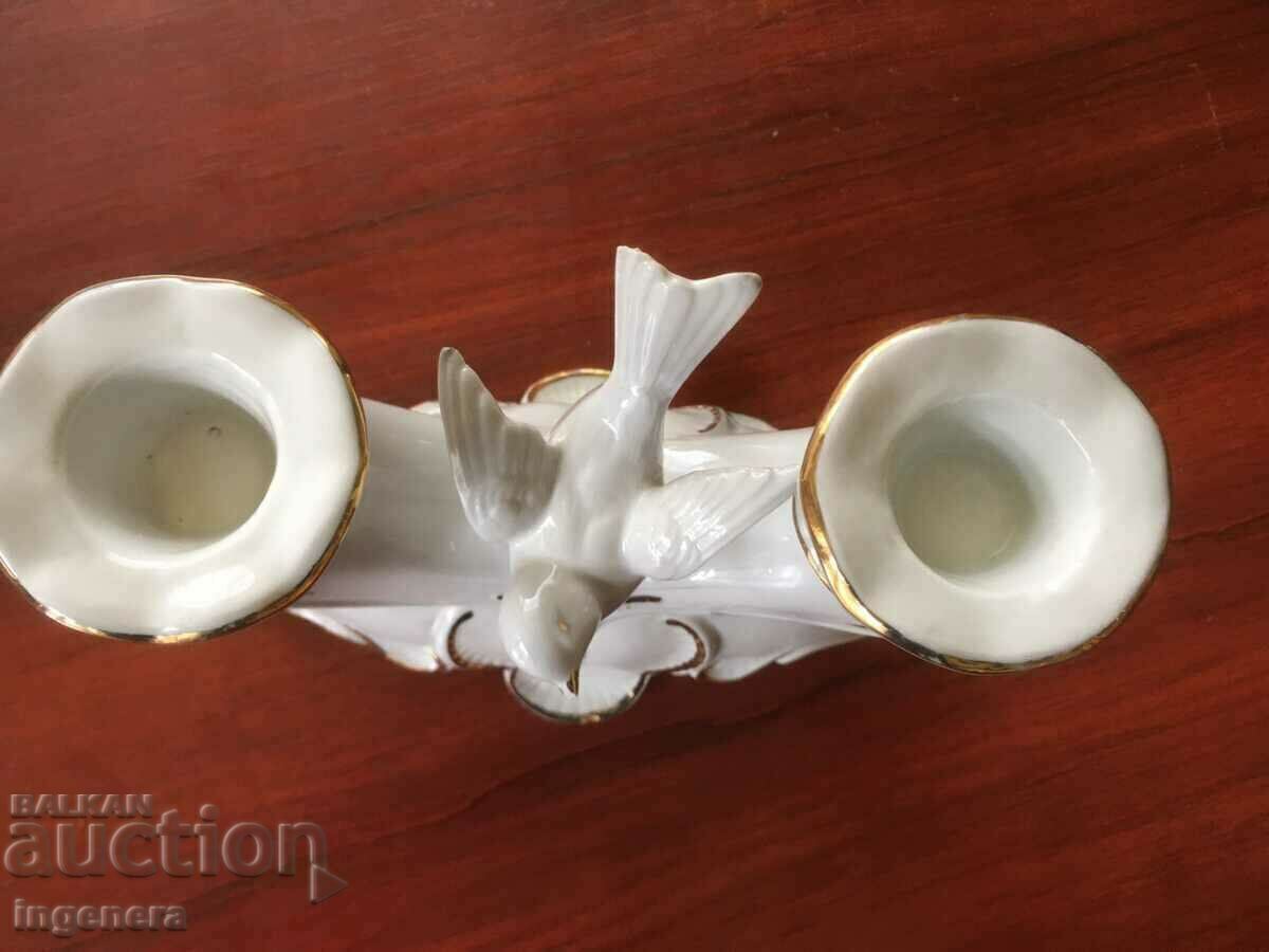 Auction CANDLEHOLDER STATUTE FIGURE PORCELAIN GOLDEN BEAUTY Auction CANDLEHOLDER STATUTE FIGURE PORCELAIN GOLDEN BEAUTY