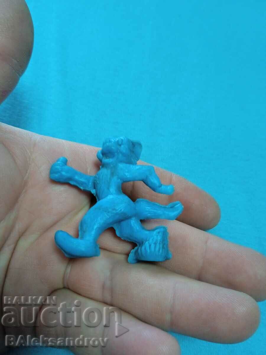 Delivery of Tom, a figurine from the sauce Delivery of Tom, a figurine from the sauce