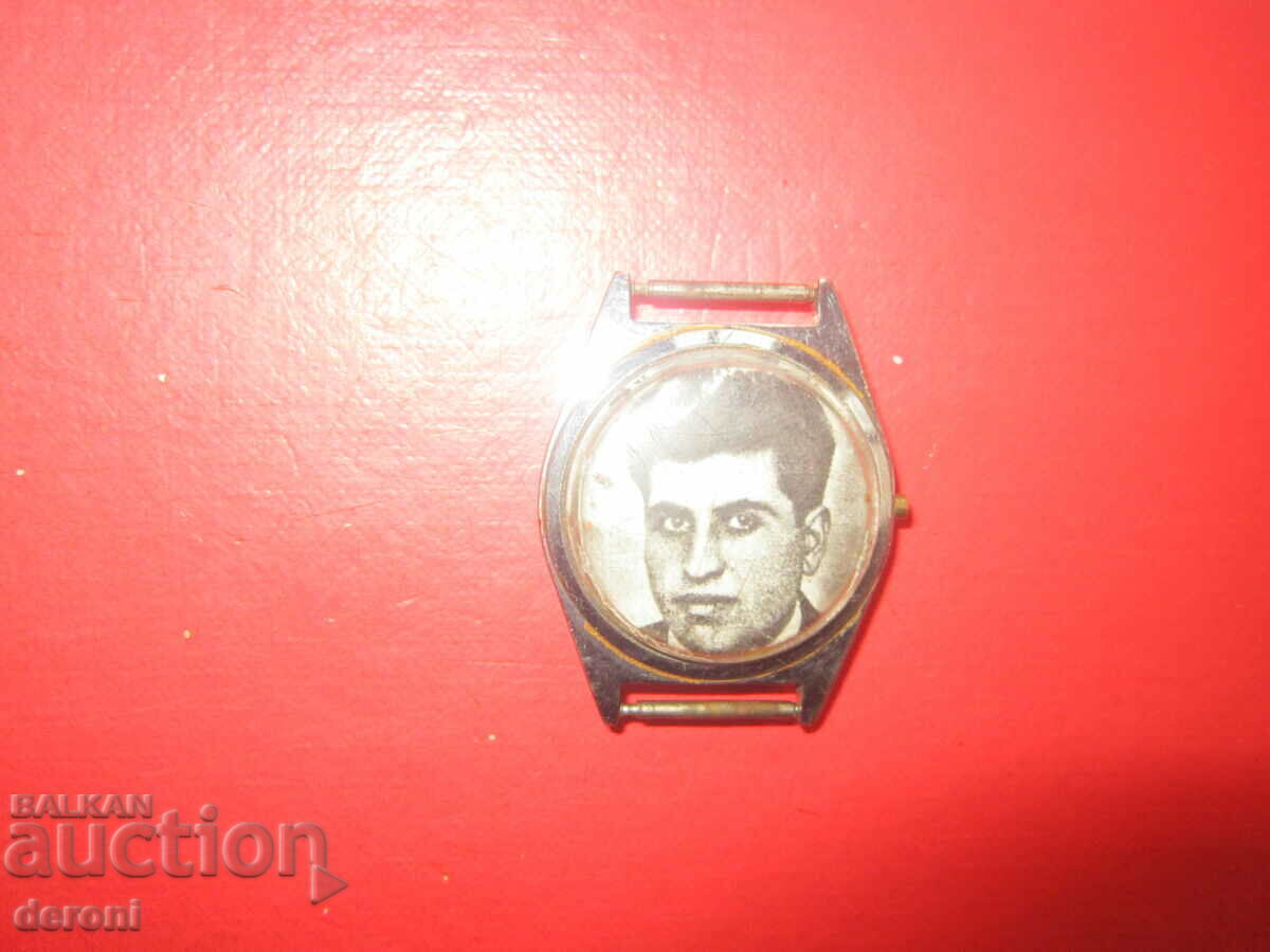 Row box clock with price 10.00 BGN | € 5.11 Row box clock with price 10.00 BGN | € 5.11