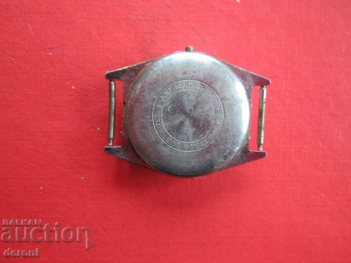 Row box clock - 5 Row box clock - 5