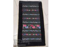 Παλιά χειροποίητη ποδιά με κέντημα, φορεσιά