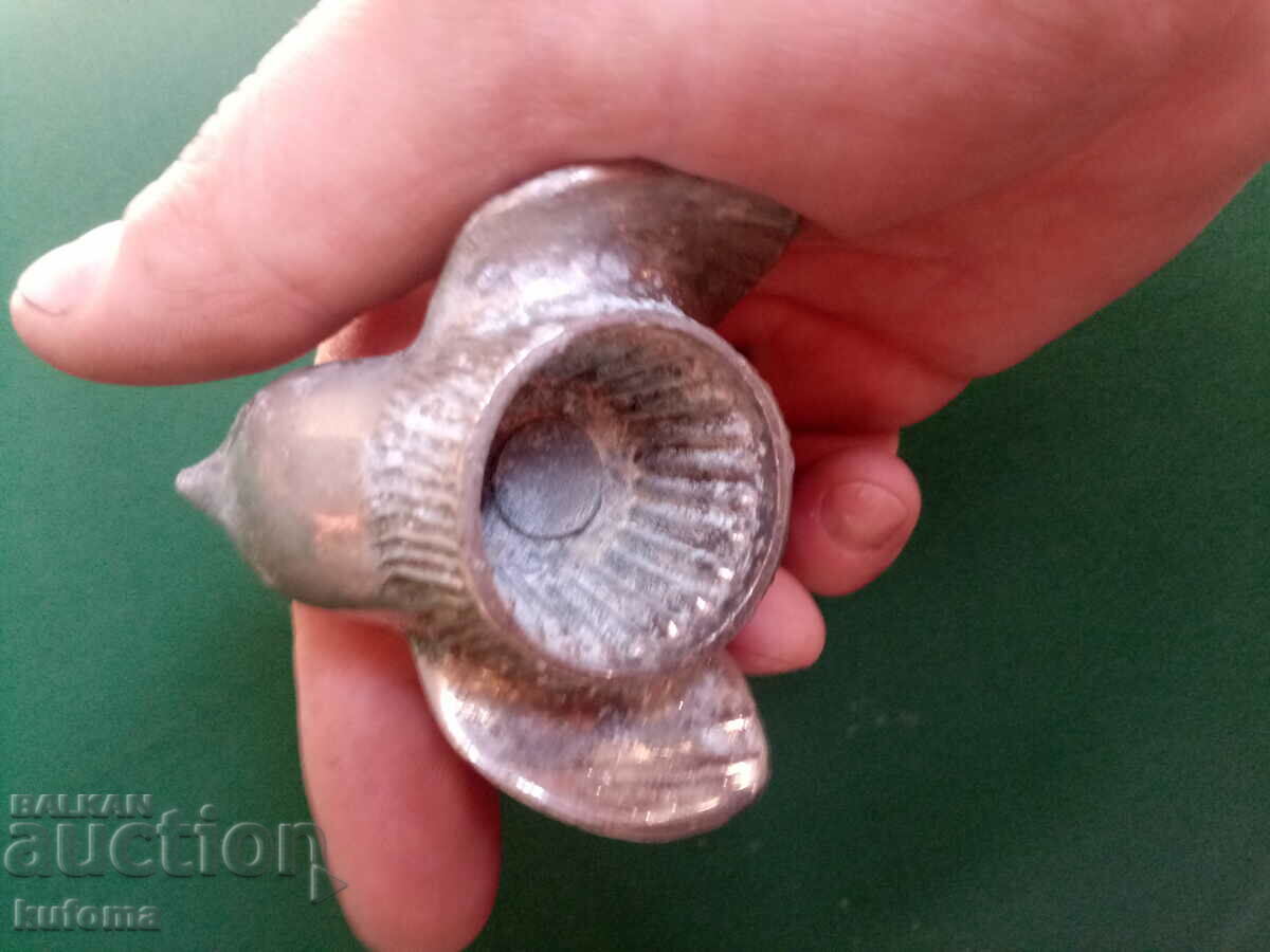 Auction Old bird opener Auction Old bird opener