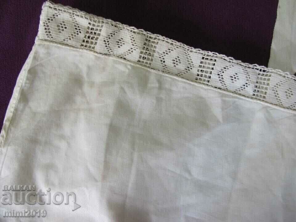 Delivery of 19th century Women's Bustier cotton and lace Delivery of 19th century Women's Bustier cotton and lace