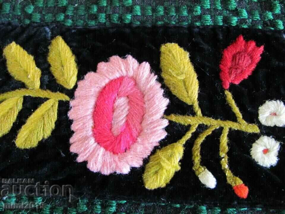 19th Century Woolen Hand Embroidered Pillow - 5 19th Century Woolen Hand Embroidered Pillow - 5