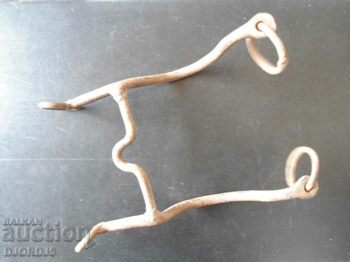 Old forged bridle with price 5.00 BGN | € 2.56 Old forged bridle with price 5.00 BGN | € 2.56